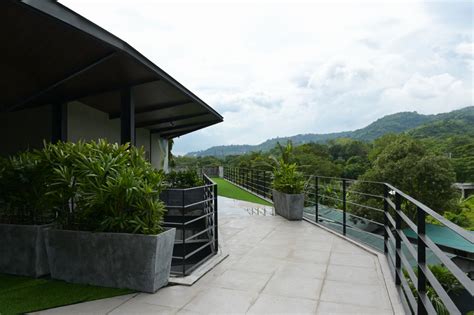 CASA TROPICA LAMBANA VILLA .